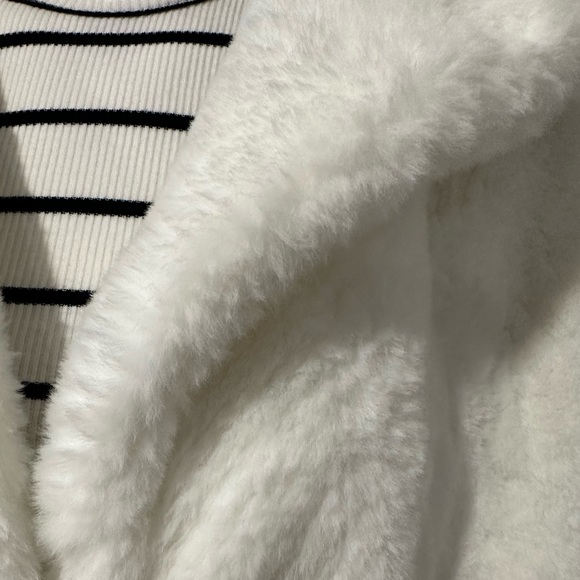 faux fur coat - medium - ambiance outwear - Picture 3 of 4